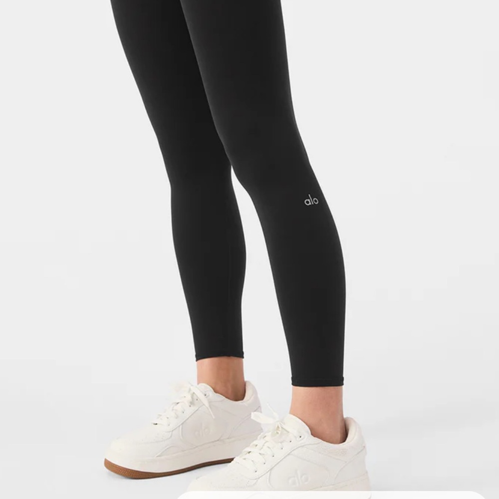 Alo Airlift Leggings - Picture 5 of 12